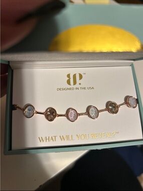 Bomb party jewel candy dessert oasis bracelet* read note